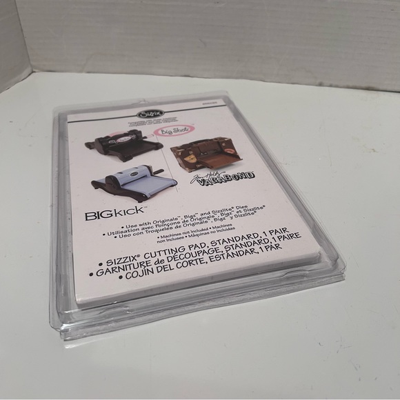 Sizzix standard Cutting Pads, 1 pair - Picture 2 of 4